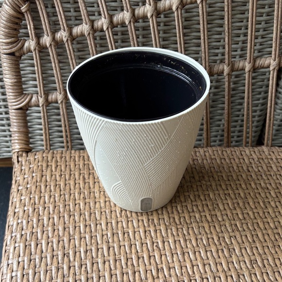 Lowes Other - Self watering planter (Plastic)